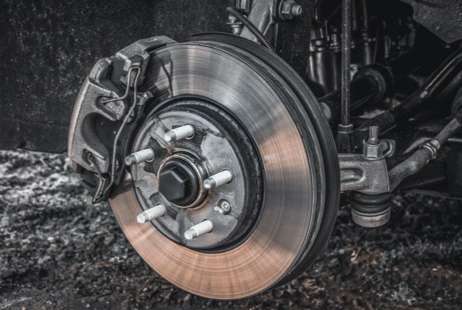 car-brake-pad-rotor-1738009820082